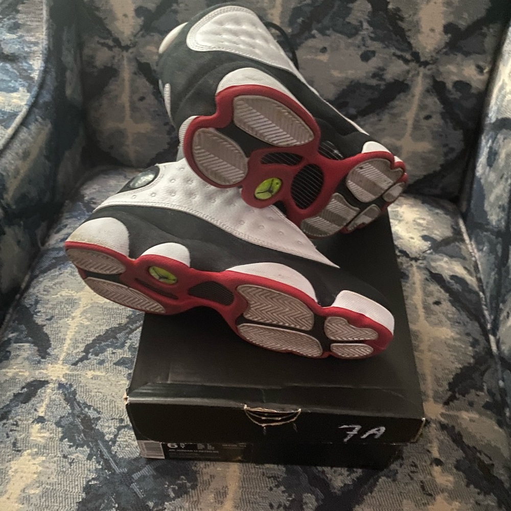 Jordan 13 - Picture 2 of 5
